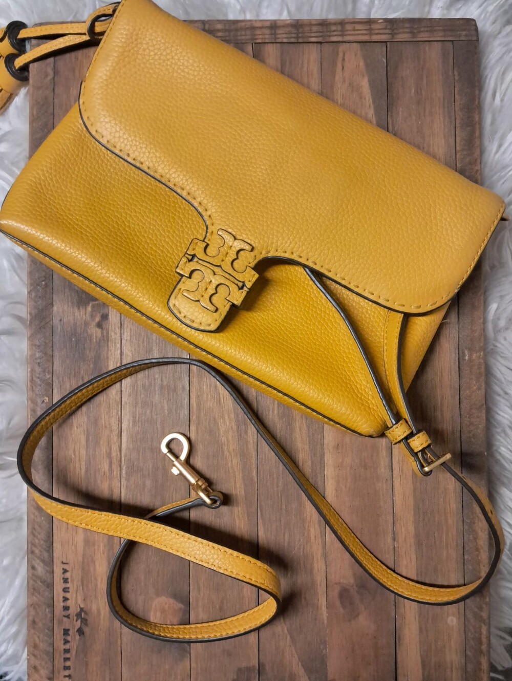 Tory Burch McGraw Yellow Pebbled Leather Crossbody Flap Bag Clutch - Picture 1 of 10